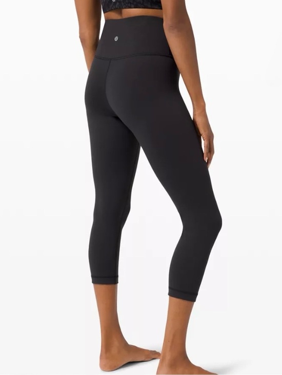 lululemon athletica Pants - Lululemon Wunder Under High-Rise 21” Crop Leggings